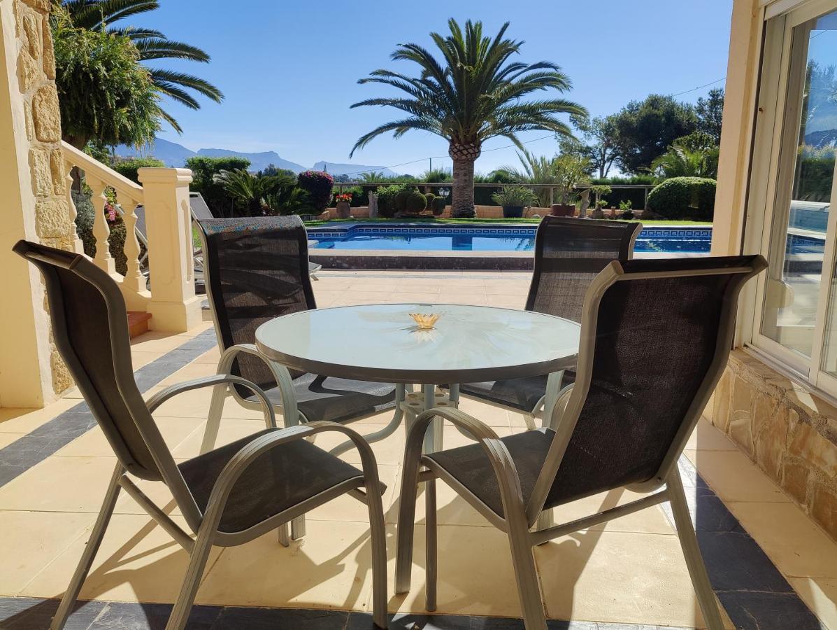 Casa Candelabro L'Alfas del Pi Εξωτερικό φωτογραφία