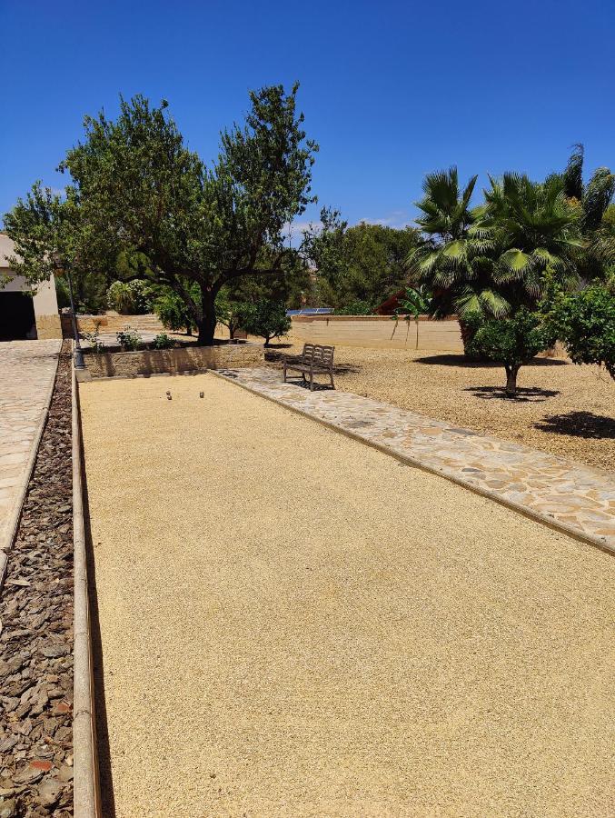 Casa Candelabro L'Alfas del Pi Εξωτερικό φωτογραφία